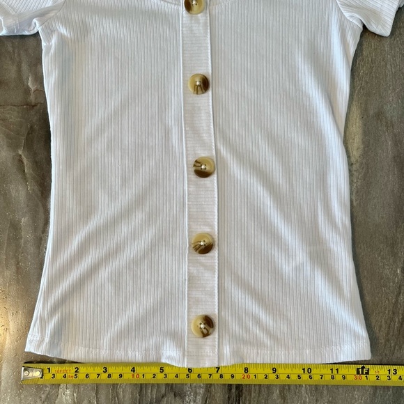 Aeropostale XS White Ribbed T-Shirt 5 Button Placket - Picture 13 of 14